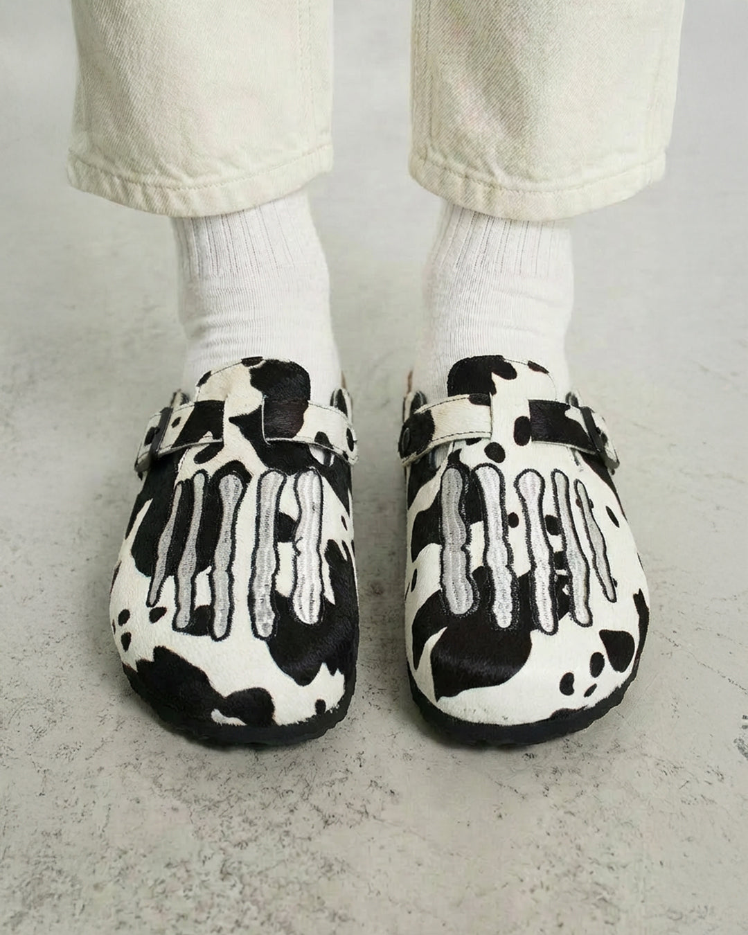 COW SKELLY BLACK CLOGS